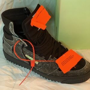 Off-White BK Low Sneaker